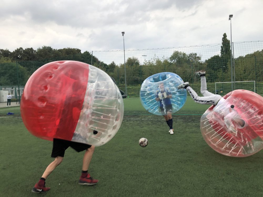 Walka do samego końca w Bubble Football podczas gry we Wrocławiu