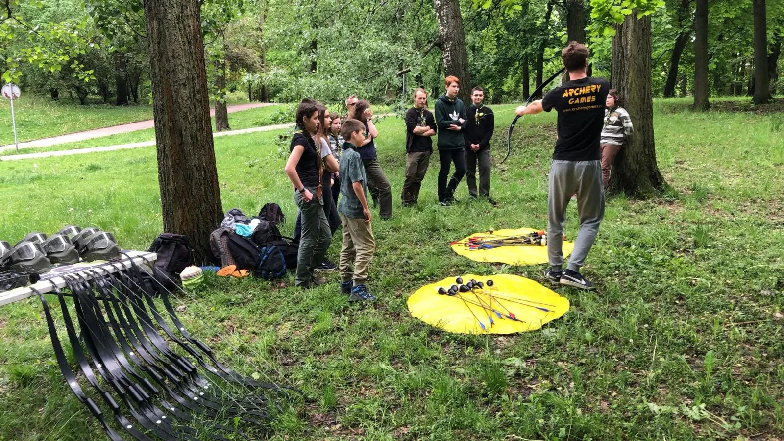 Igrzyska prawie olimpijskie — rywalizacja drużynowa na wyjeździe integracyjnym z rotacją stanowisk